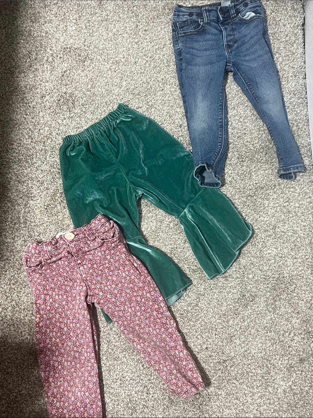 Toddler Girl Lot Set Green Velvet Flared Pants, Cat Jack and Zara Jeans 2T